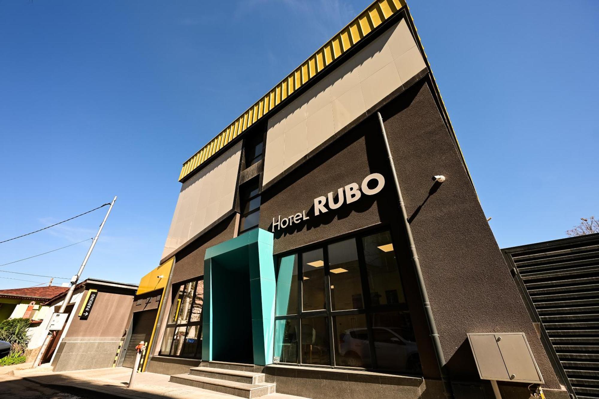Rubo Hotel Шумен Экстерьер фото